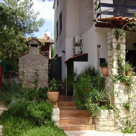 In With Terrace, Air Conditioning, Wifi, Washing Machine 4913-2 Apartmán *
