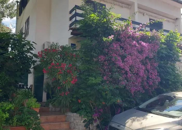 In With Terrace, Air Conditioning, Wifi, Washing Machine 4913-2 Apartman